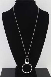 Open Cut Chain Drop Round Pendant Necklace